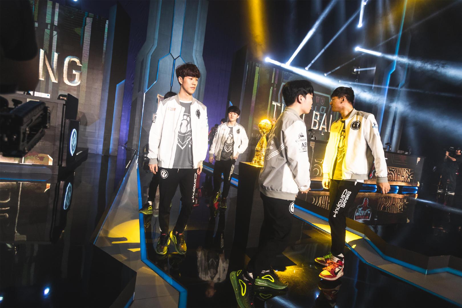 英文流采访Wink：季后赛肯定是要进的，大家就先质疑吧